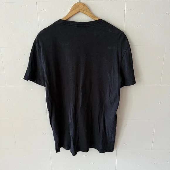 Roots | Grey Red Maple Leaf T-Shirt | Canada Graphic Tee | Size Medium - Picture 4 of 5